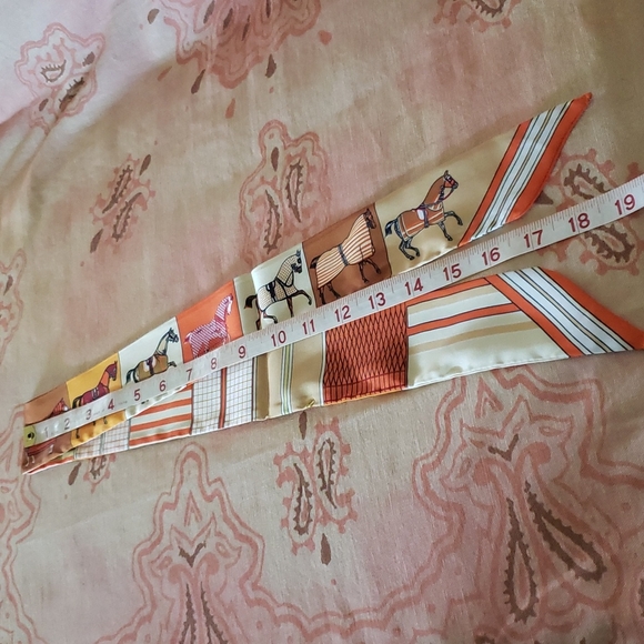 * Horse Skinny Scarf Horse Purse Scarf Western Accessory Equestrian Caballo - Picture 6 of 9